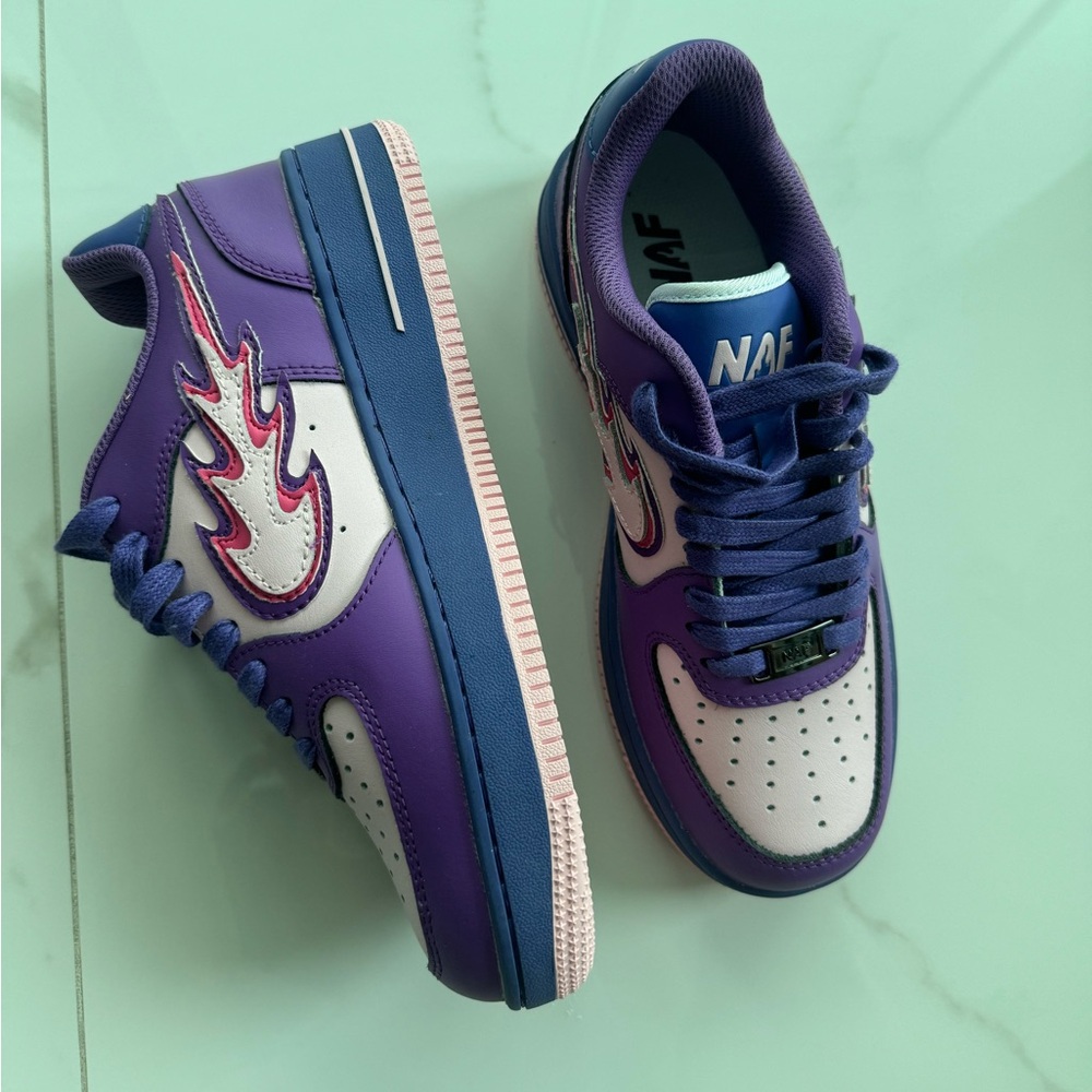 Nike Air Force 1’s - Picture 5 of 10